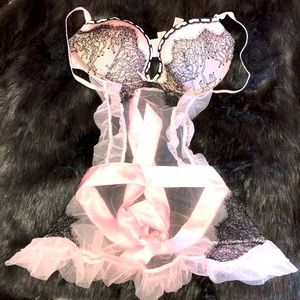 Victoria’s Secret Women’s Lingerie set - 34C